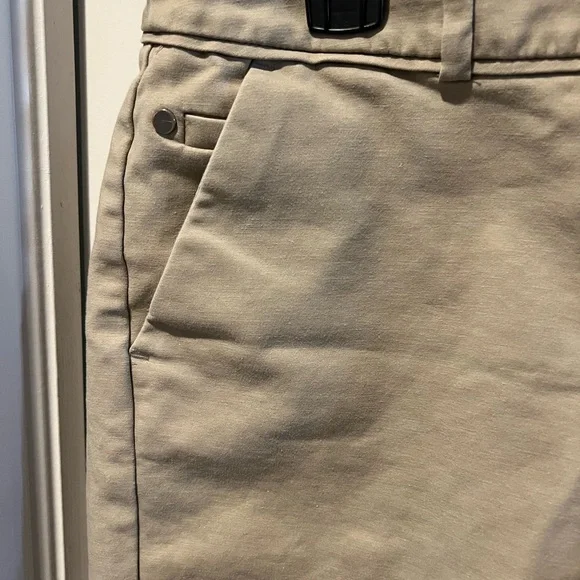 Apt. 9 Tan Women's Shorts - Picture 3 of 4